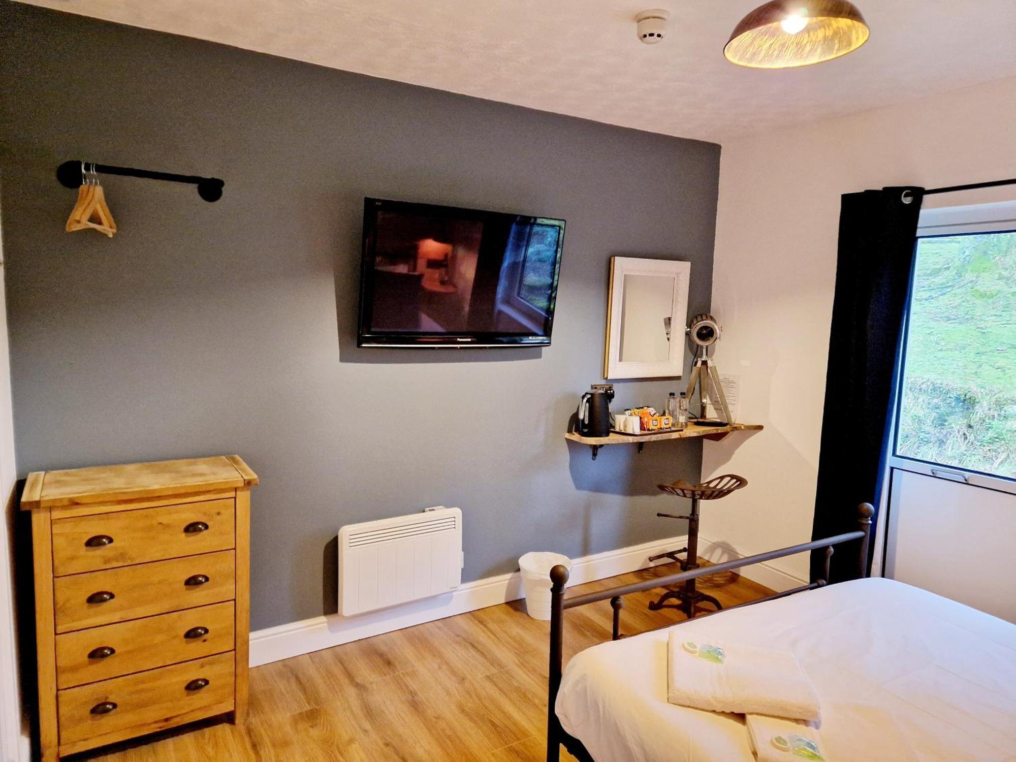 Wheal Tor Hotel & Glamping Liskeard Extérieur photo