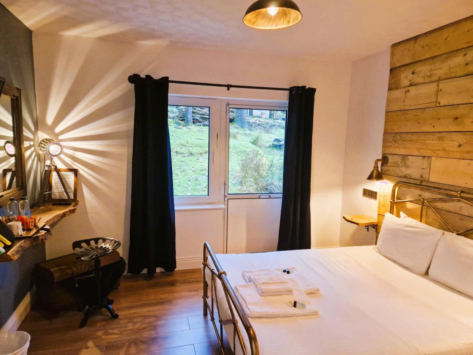 Wheal Tor Hotel & Glamping Liskeard Extérieur photo